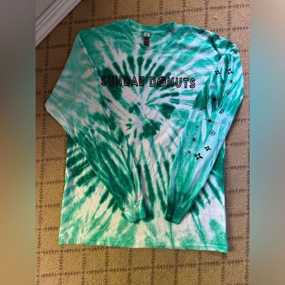 Gildan tie dye long sleeved T-shirt with SUNDAE DONUTS logo on front NWOT L - Picture 4 of 11